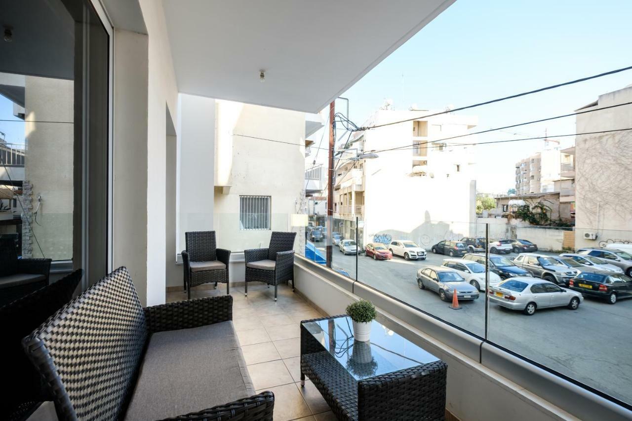 Апартаменти Book Me Now Central Flat Ларнака Екстер'єр фото